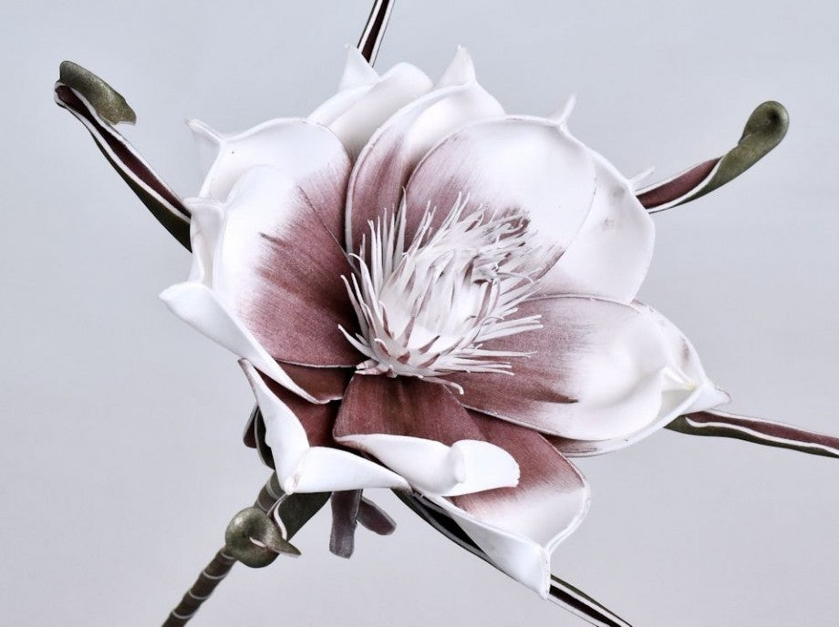 Foam flower aubergine Ø 20 cm