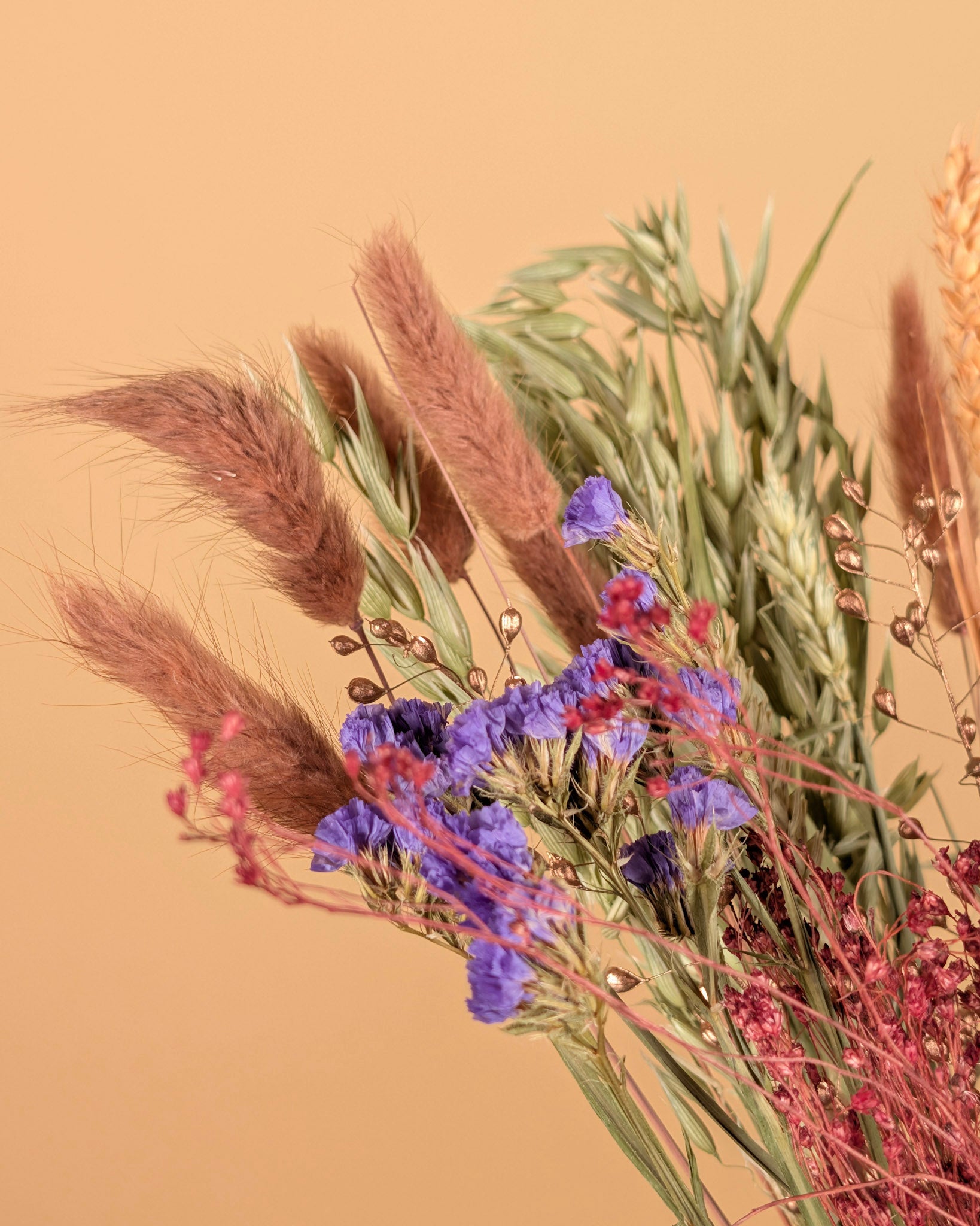 Burgundy Bliss – Droogbloemen Veldboeket (50 cm)