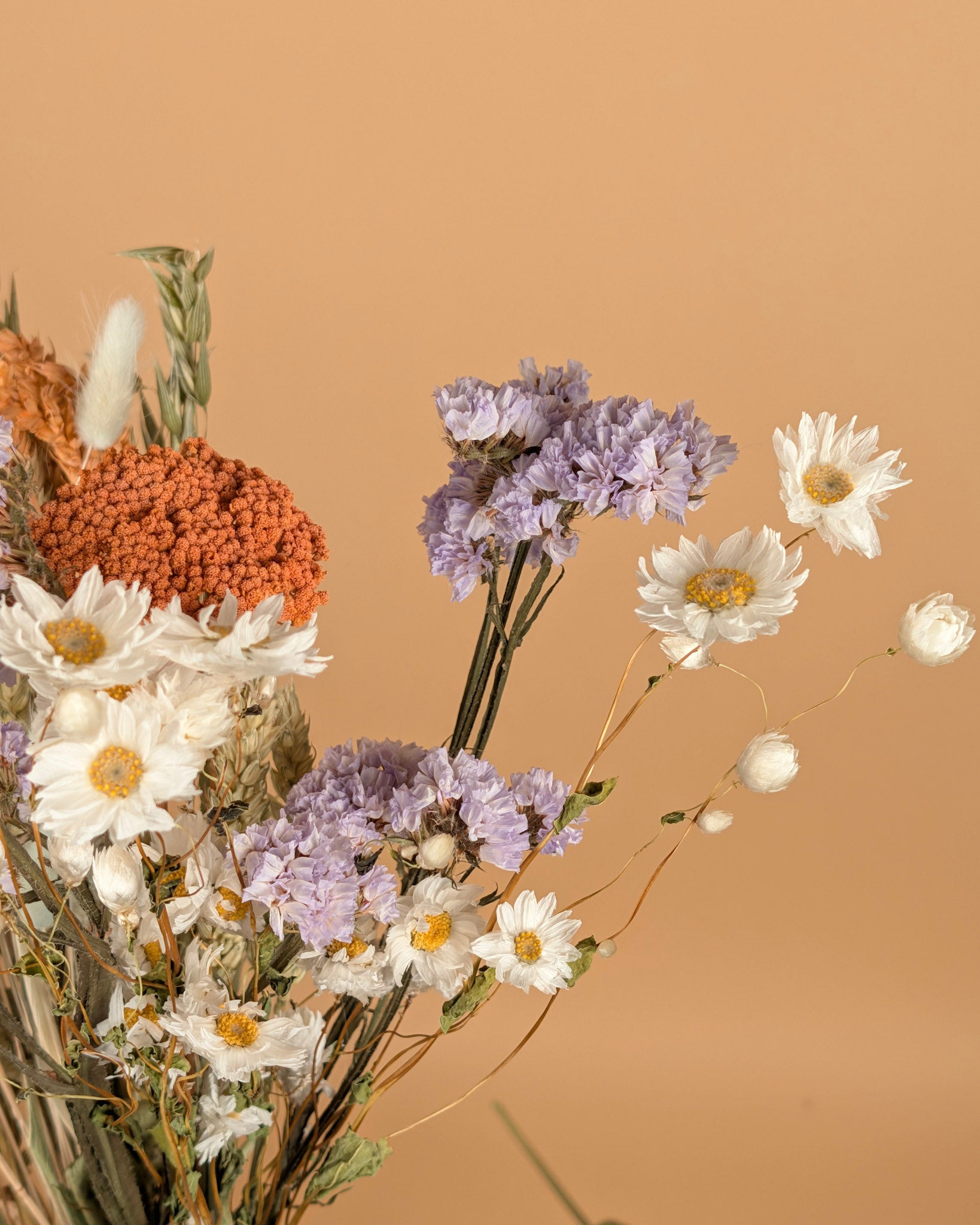 Pastel Delight – Droogbloemen Veldboeket (50 cm)