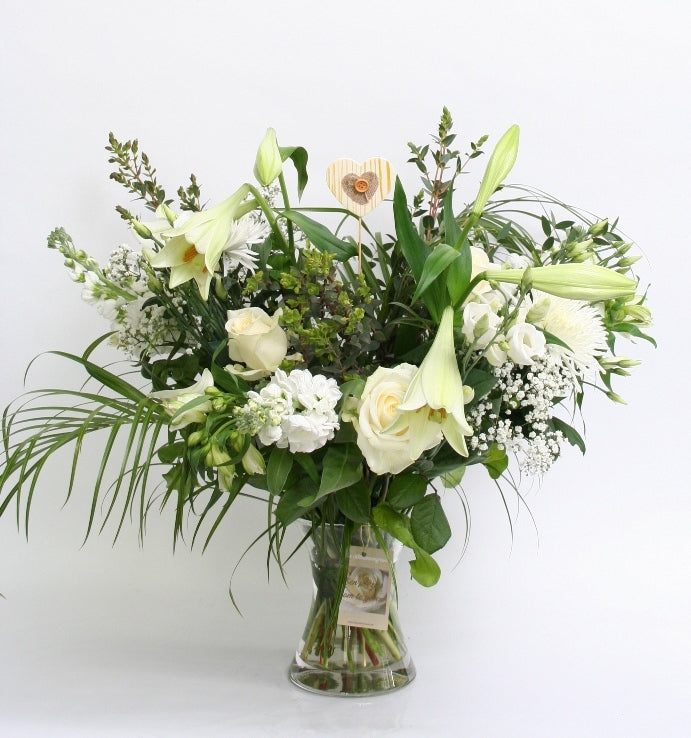 Bouquet fleurs de beauté blanche partant et se marier
