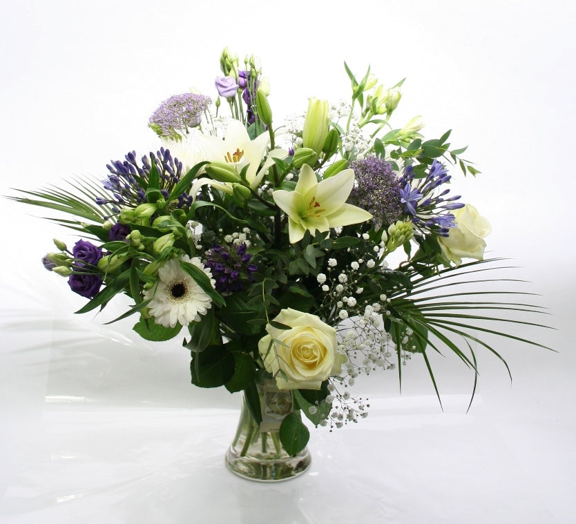 Bouquet Flowers Lush Sereen Naissance