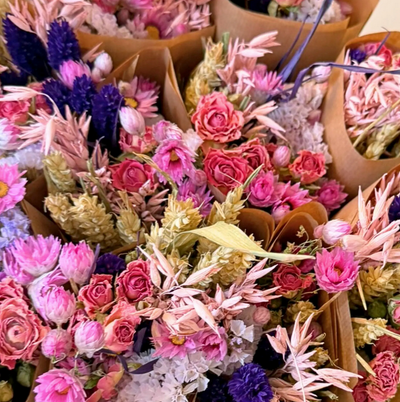 Purple Glow – Marktstijl Droogbloemenboeket (50 cm)